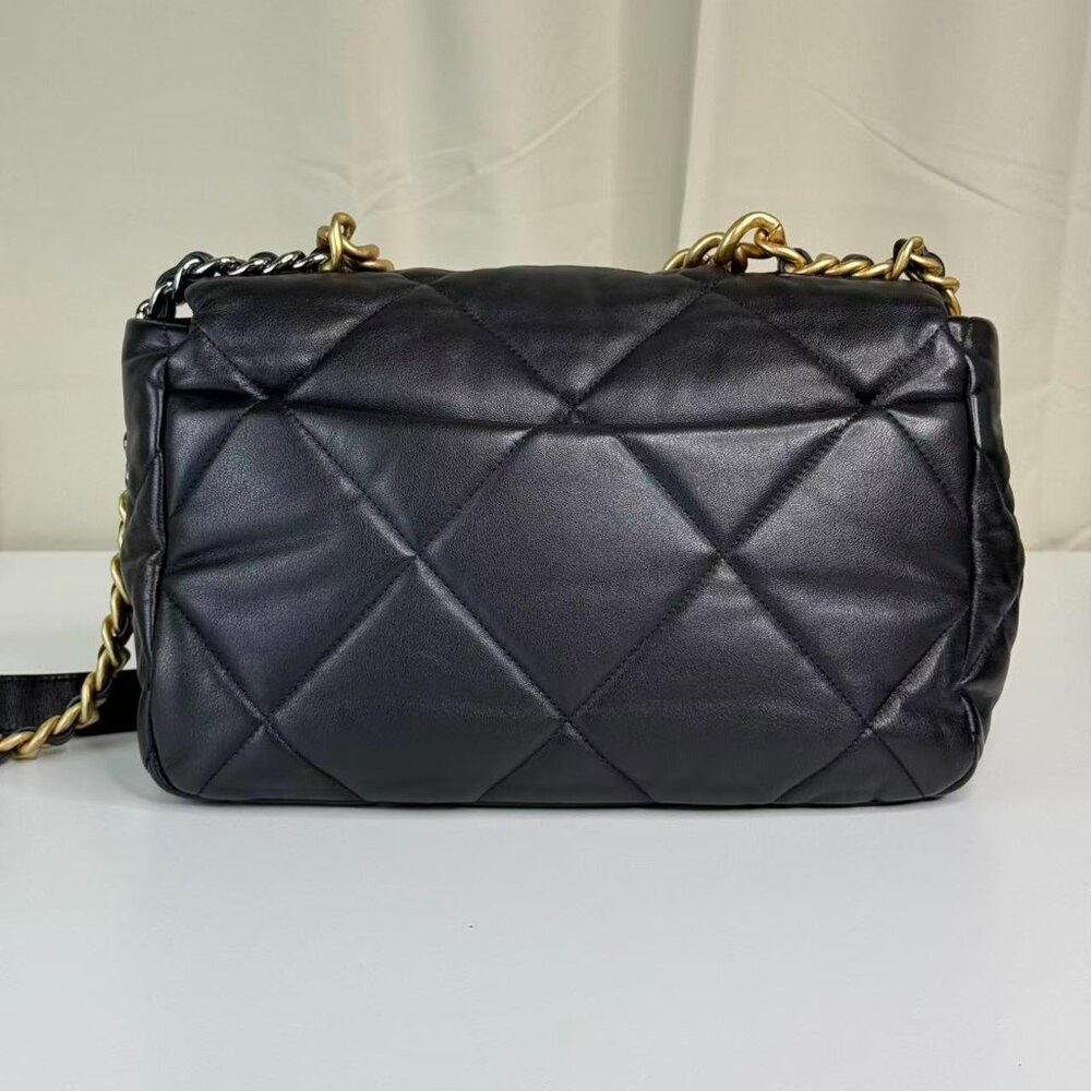 Chanel Black 19 Medium Shoulder Bag with Gold Chain Crossbody Strap - Picture 4 of 10